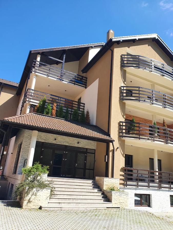Apartament Ozon פויאנה ברשוב מראה חיצוני תמונה
